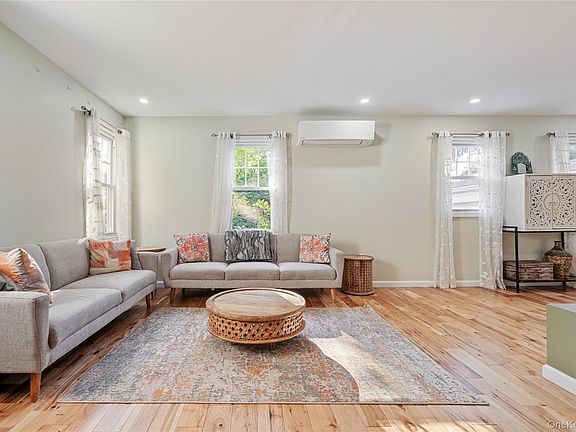 3rd image of 45 Gould Ave