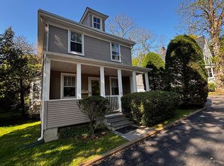 12 20th Ave, Sea Cliff, NY 11579