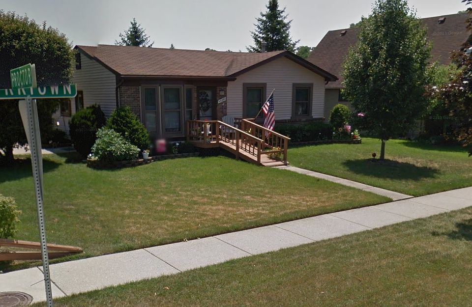 1st image of 43990 Yorktown St