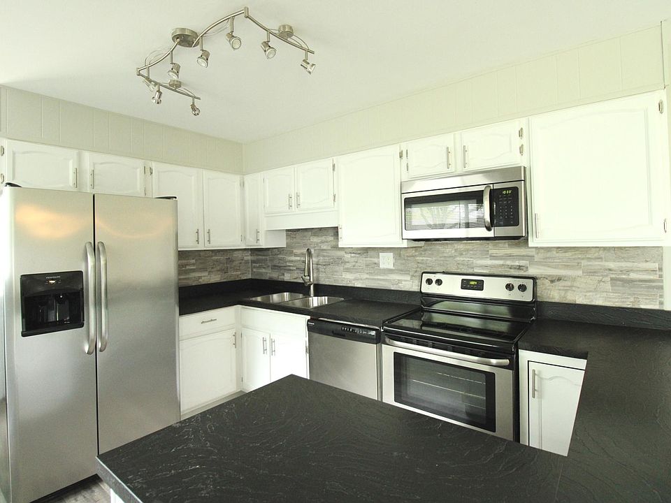Beautiful Updated Kitchen!