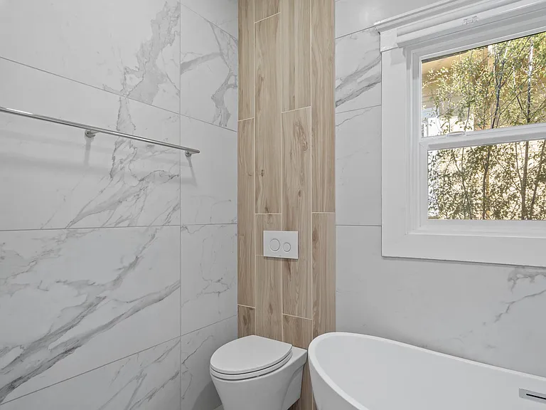 4119 Howe St — Photo 25