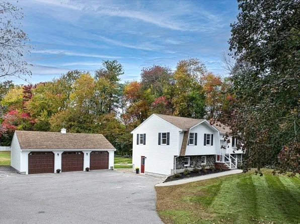 4 Bullard Cir, Medway, MA 02053