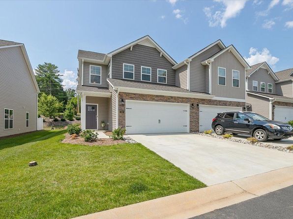 812 Riley Ln