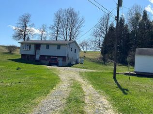 19 Archery Ln, Tamaqua, PA 18252