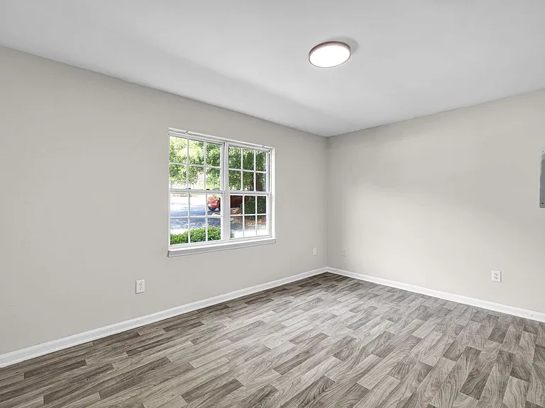 Millbrook Apartments — Photo 42