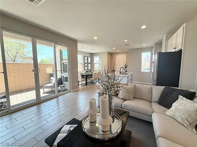 916 Cottonwood Hill Pl — Photo 11