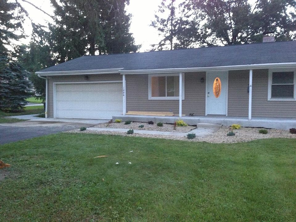 1st image of 1896 Lancaster Dr