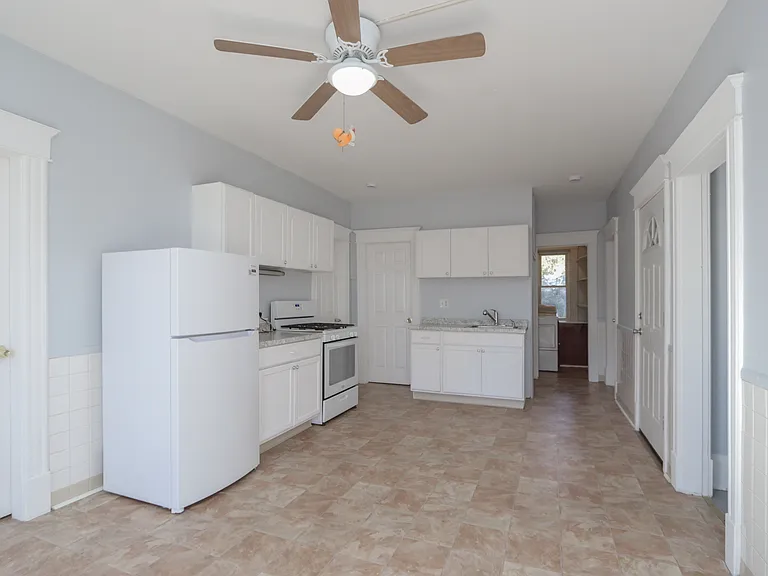208 Prospect St #2 — Photo 12