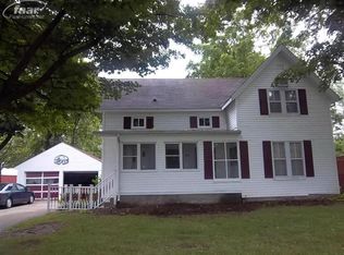 912 N Bridge St, Linden, MI