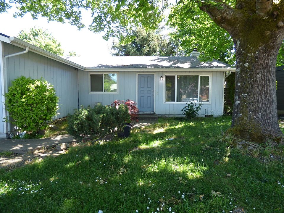 2nd image of 3964 46th Ave NE