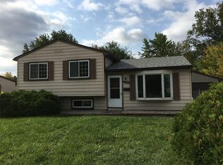 15200 Meadow St, Romulus, MI 48174