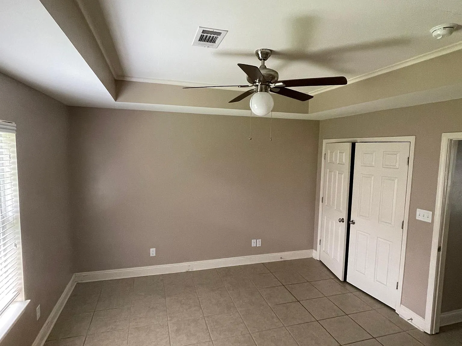14022 Country Manor Ln — Photo 4