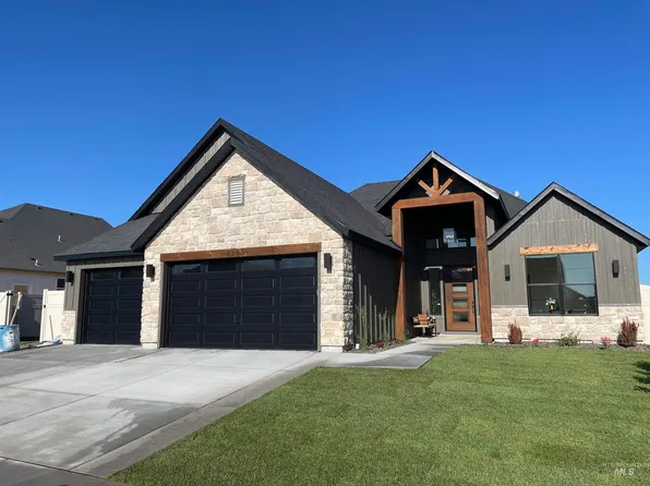 2253 Caribel St, Twin Falls, ID 83301