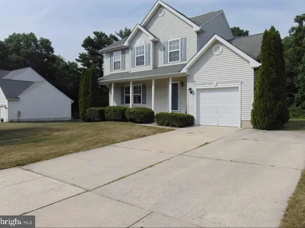 10 Churchill Dr, Millville, NJ 08332