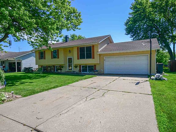 3rd image of 2514 S High Meadow Dr