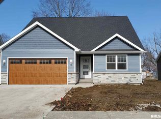 505 E Main St, Rochester, IL 62563