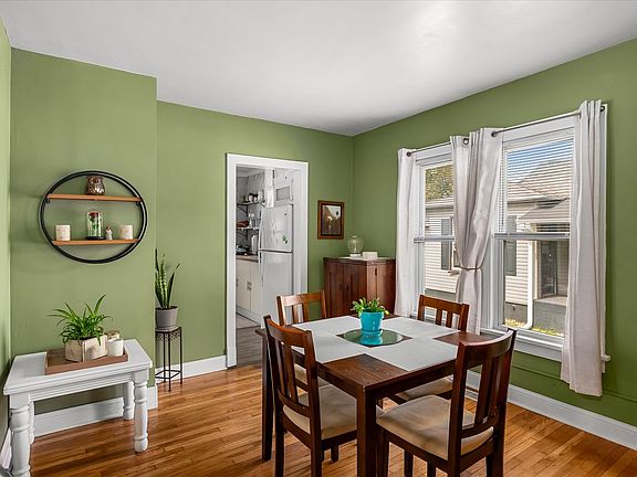 4th image of 455 Lincoln St