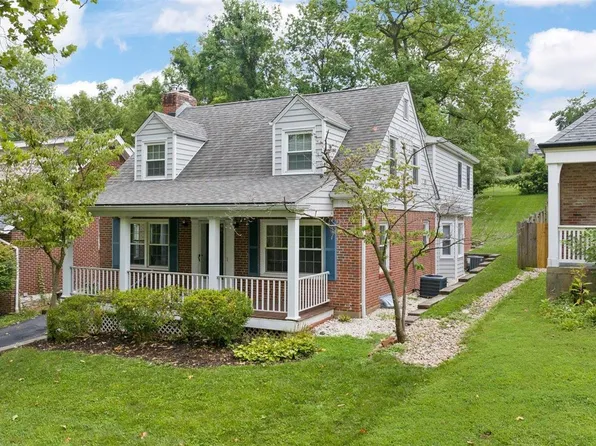 12 Burroughs Ln, Saint Louis, MO 63124