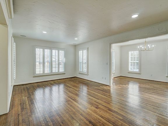 2nd image of 1108 Marlboro Ln