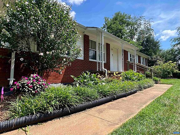 2nd image of 19129 Allens Ln