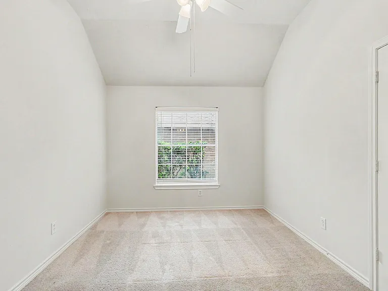 16434 Redcrest Dr — Photo 20