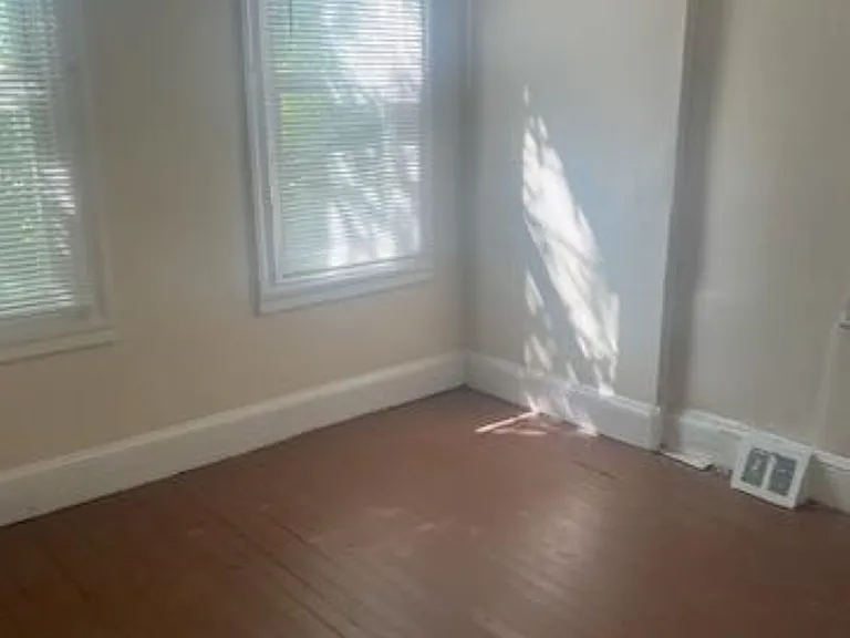 926 Forrester Ave — Photo 14