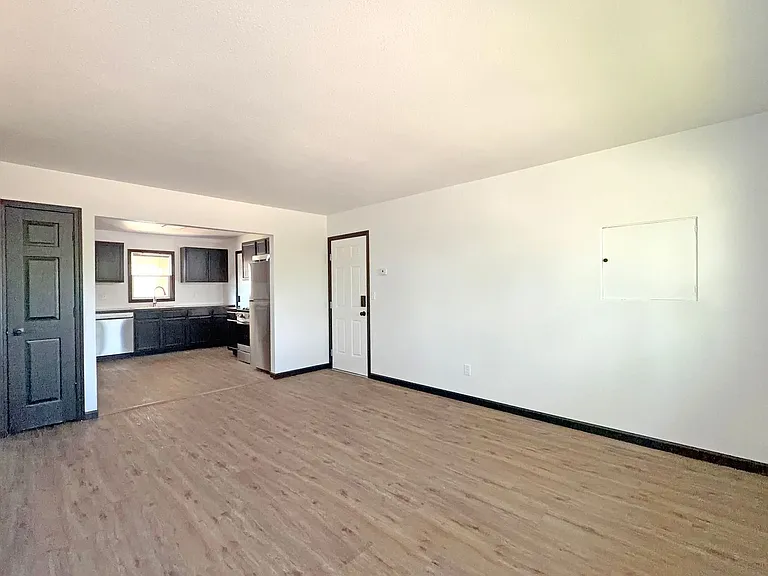 Remodeled 2 Bed, 1 Bath in a Convenient Central Location — Photo 42