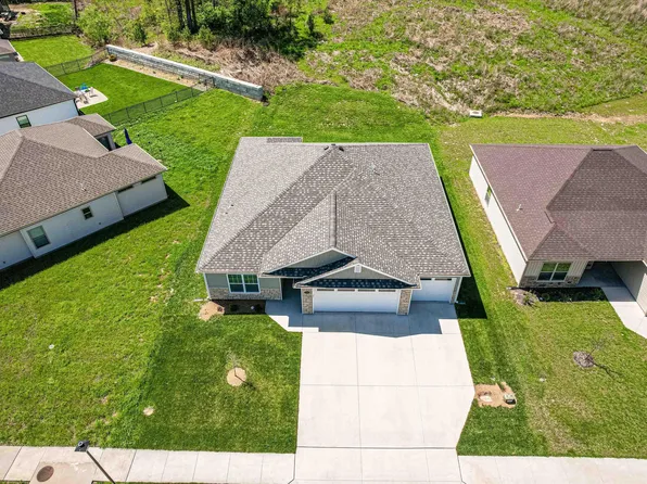 4069 W Snapdragon Dr, Columbia, MO 65203