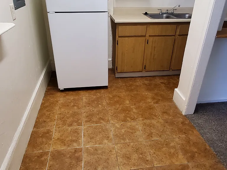 2214 1/2 P St #10 — Photo 8
