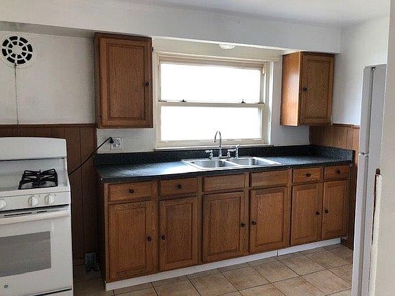 5th image of 6930 Rob Vern Dr #2