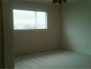 4th image of 3832 Bluff St