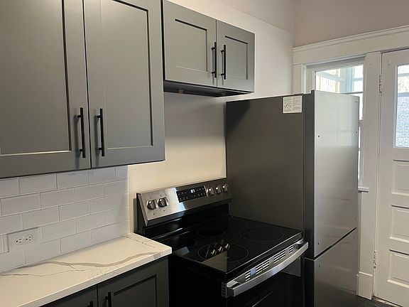 3rd image of 15117 Clifton Blvd APT 3