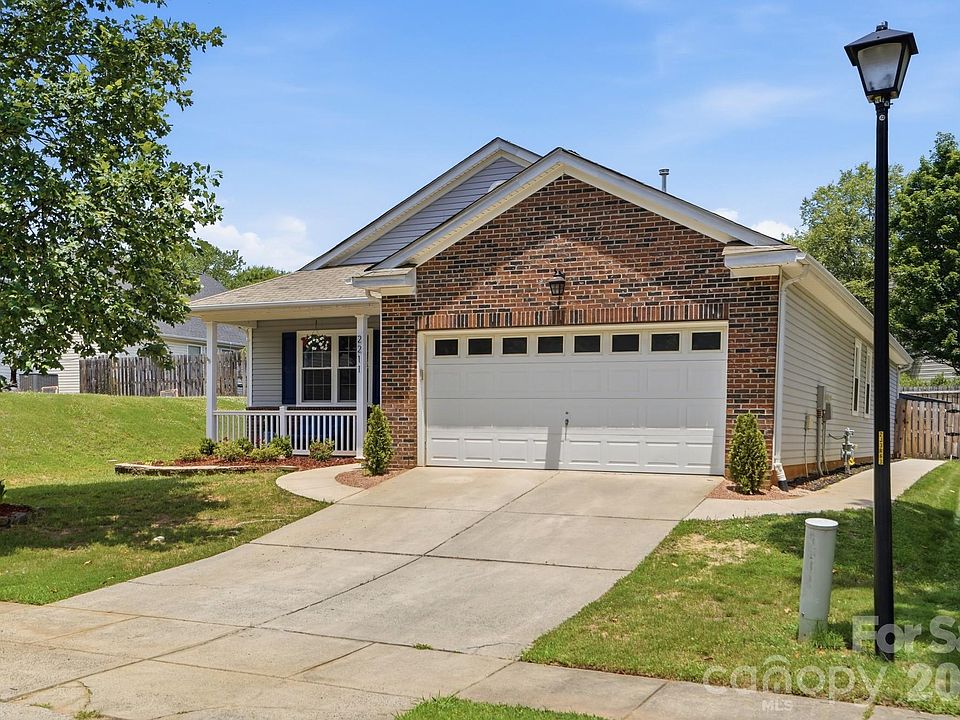 1st image of 2211 Savannah Hills Dr