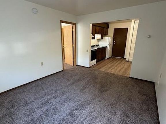 5th image of 615 1st Ave S #30