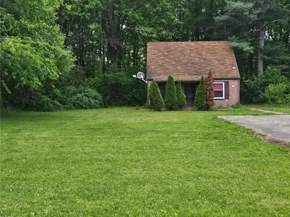 72 Idaho Rd, Youngstown, OH 44515