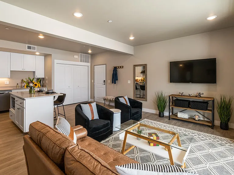 1297 Thomas Dr #204 — Photo 9