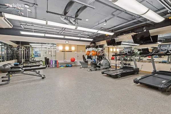 Rented by Sotheby's International Realty | media 12