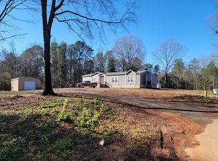 15 Winter Dr, Columbiana, AL 35051