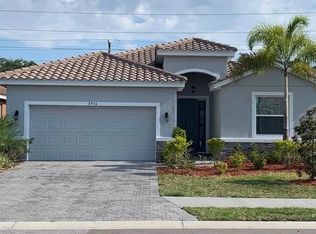 2936 Oriole Dr, Sarasota, FL 34243