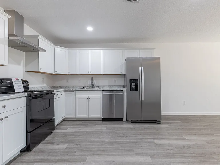 1006 County Road 4516 — Photo 7