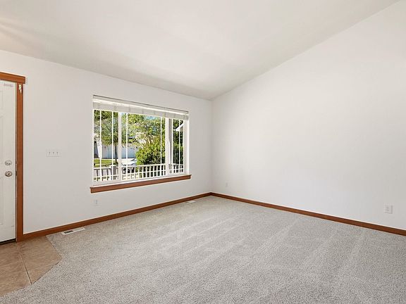 4th image of 4139 Stonington Ln