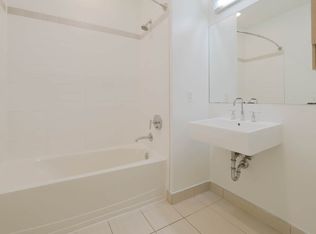 Madox, Jersey City, NJ 07302