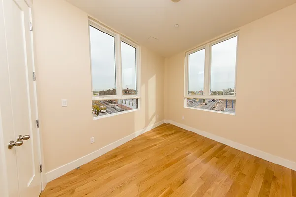 Rented by MNS | media 28