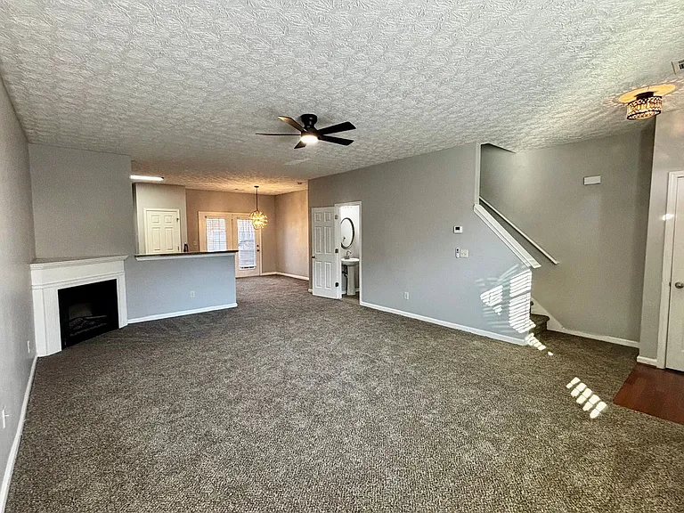 4249 High Park Ln — Photo 4