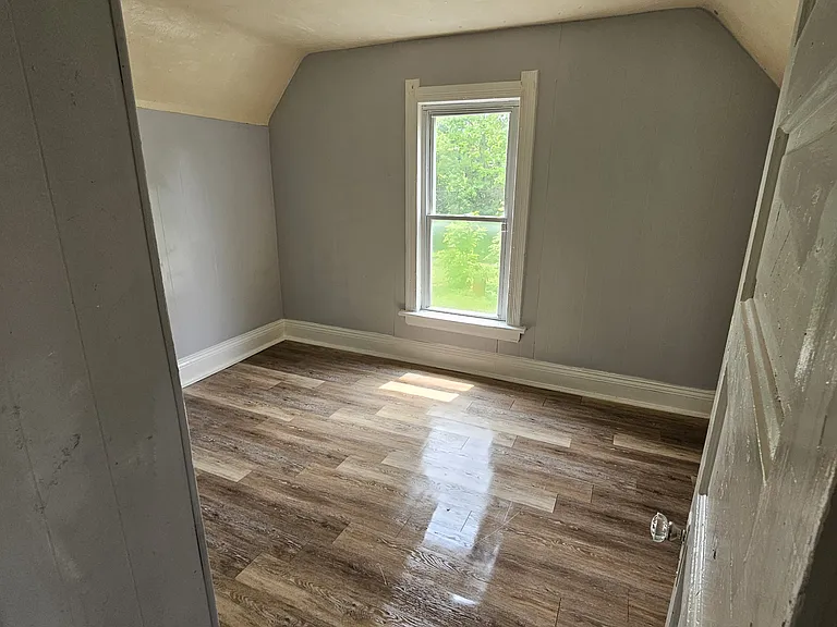 1349 W Woodruff Ave — Photo 7