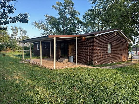 4th image of 1005 Cheri Whitlock Dr