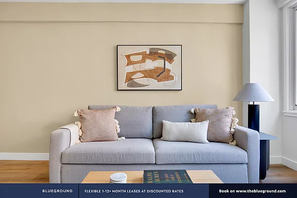 Rented by The Blueground | media 9