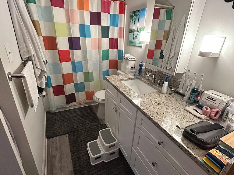 5821 Royal Ridge Dr #E — Photo 13