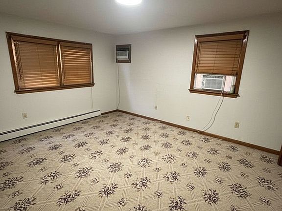 5th image of 118 S Covert Ave #1