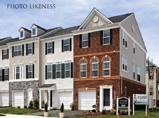 6704 Funderburg Dr, Capitol Heights, MD 20743